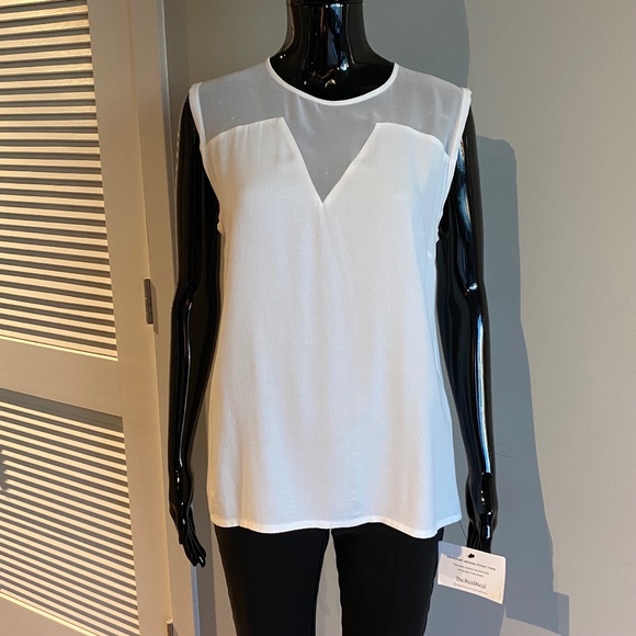 SANDRO WHITE CREW NECK MESH SLEEVELESS TOP SIZE M 4-6 designer size 2 - Picture 1 of 16